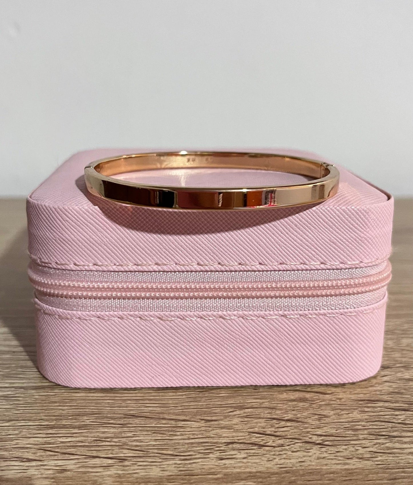 MABEL PUÑERA SIN DIJE